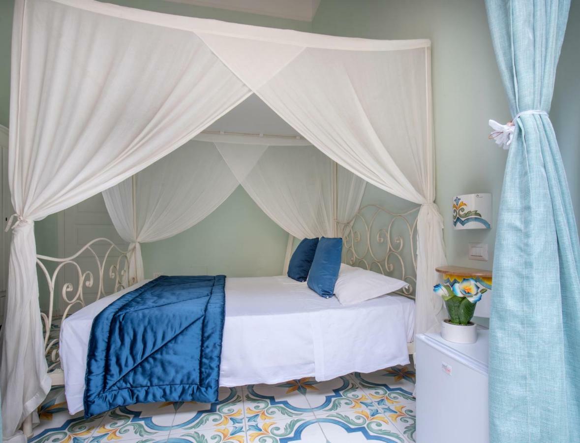Bed and Breakfast Regina Elena Neapel Exterior foto